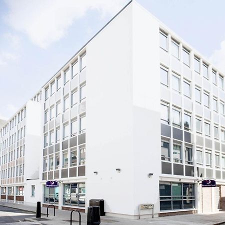 Premier Inn London Holborn Екстер'єр фото