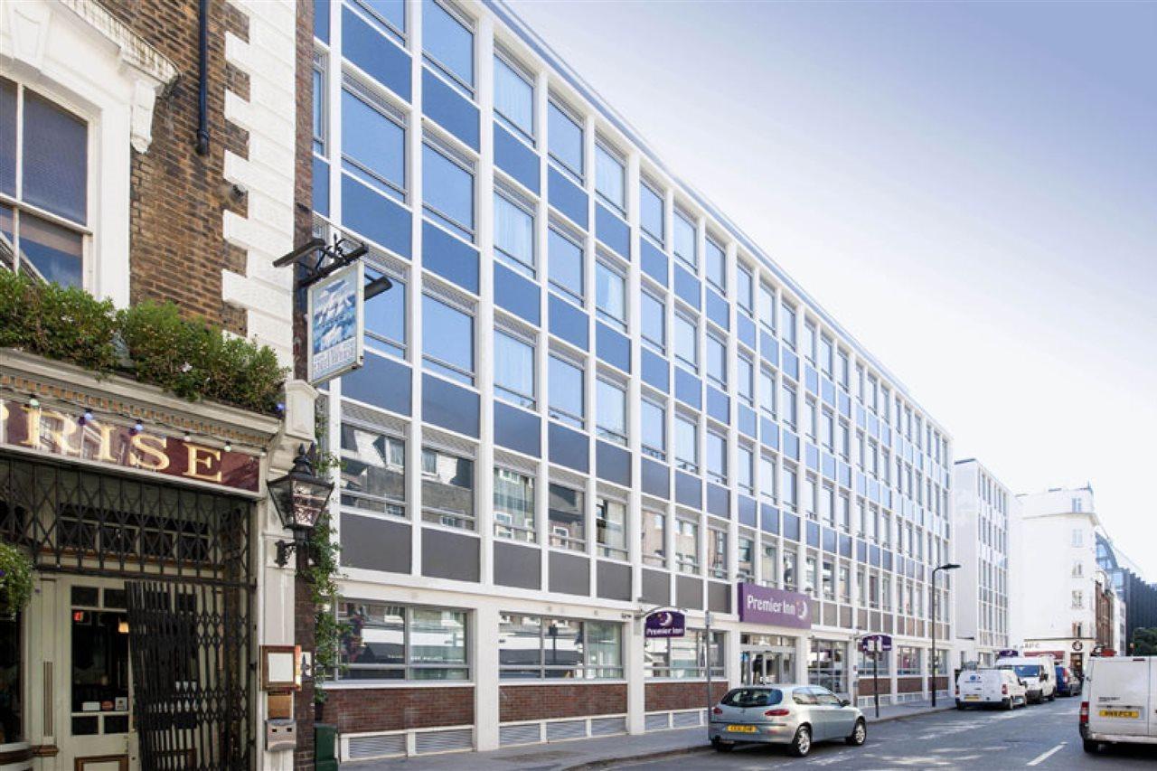 Premier Inn London Holborn Екстер'єр фото