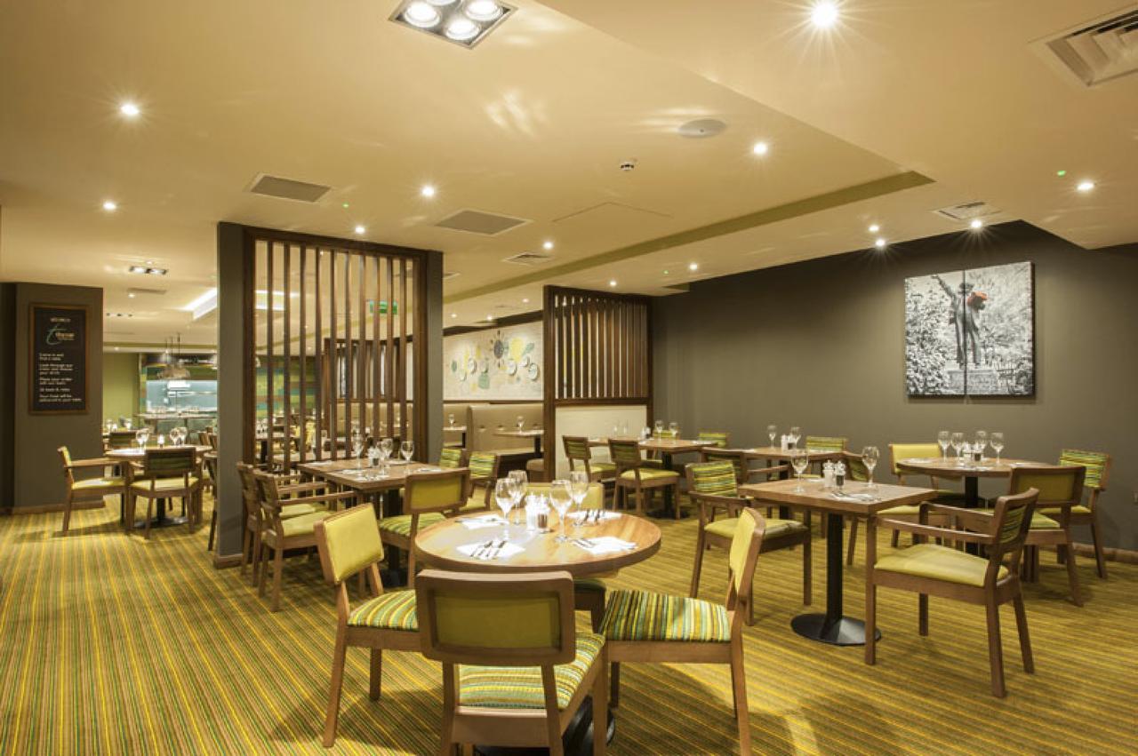 Premier Inn London Holborn Екстер'єр фото