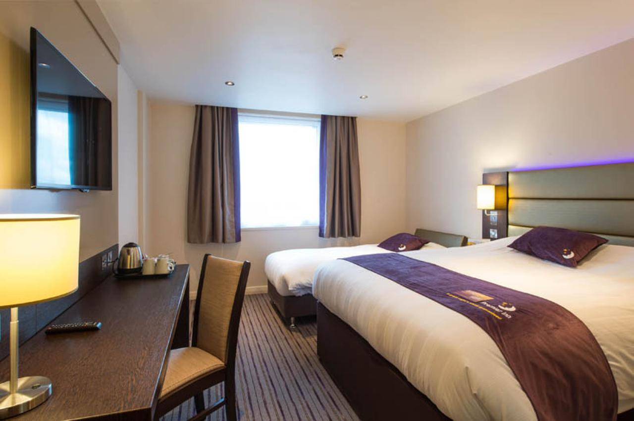 Premier Inn London Holborn Екстер'єр фото